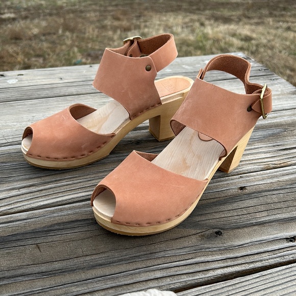 BRYR Clog in Clay sz 38 with 2 in heel - Picture 7 of 7